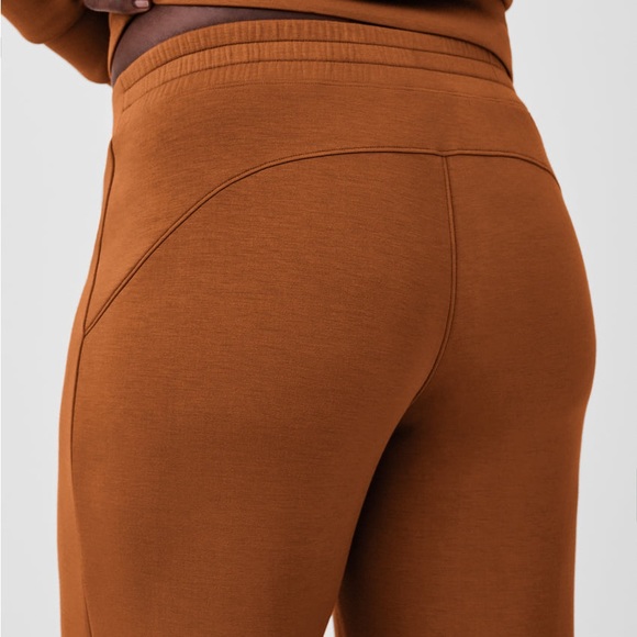 NWT SPANX AirEssentials Wide Leg Pants - Sz XS Tall (sold out online!) - Picture 3 of 8